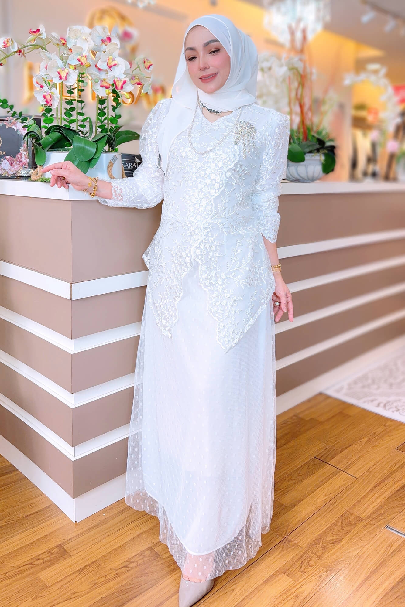 KEBAYA AURORA